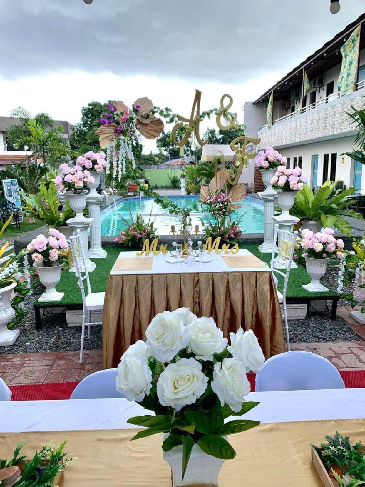 Hotel Little Rock Cebu Lapu-Lapu City Esterno foto