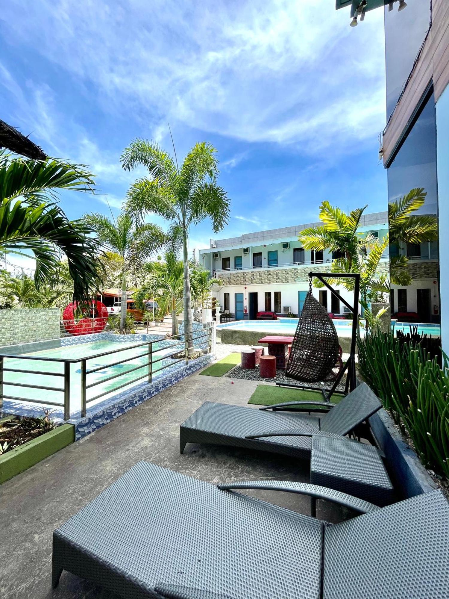 Hotel Little Rock Cebu Lapu-Lapu City Esterno foto