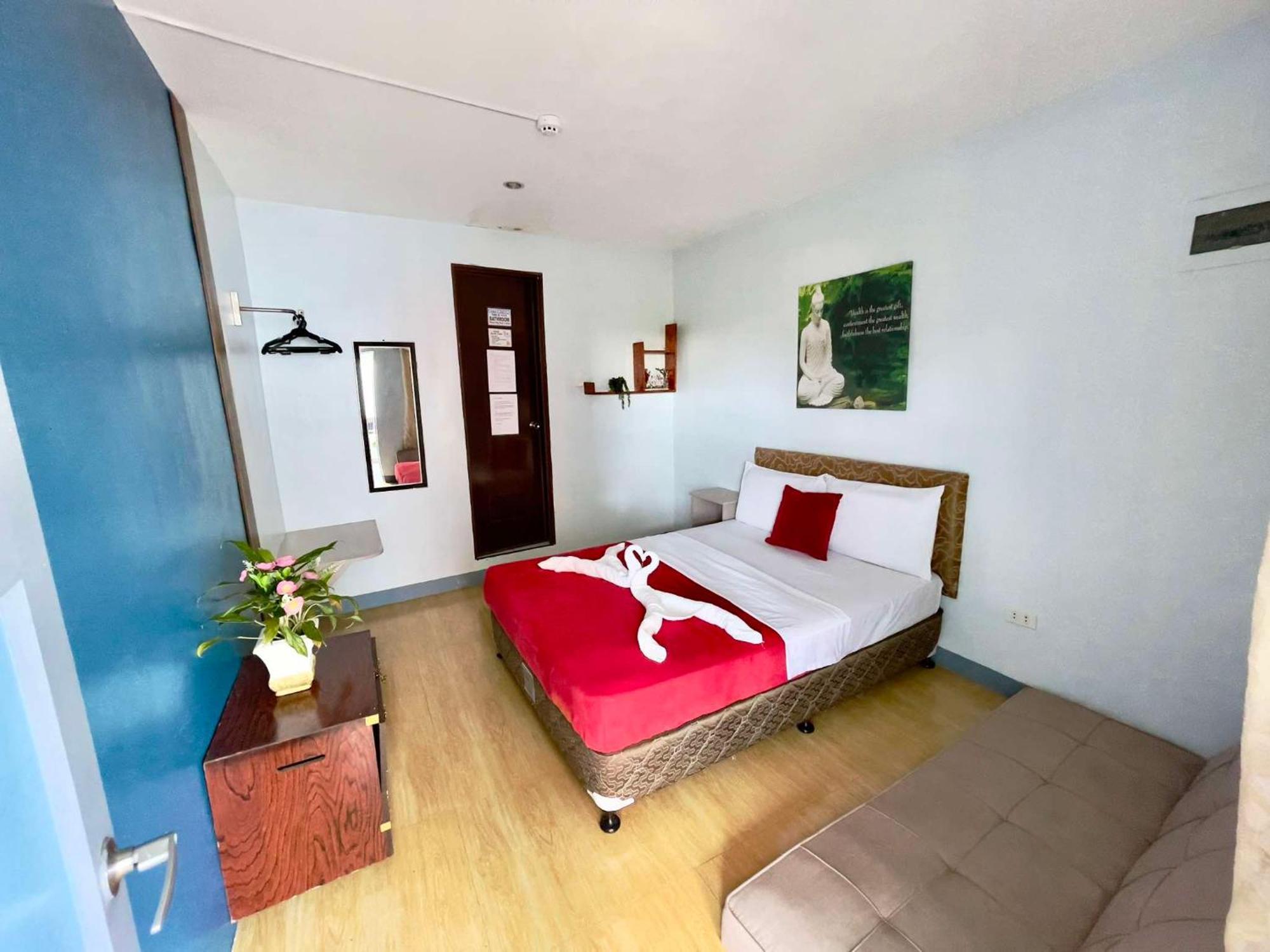 Hotel Little Rock Cebu Lapu-Lapu City Esterno foto