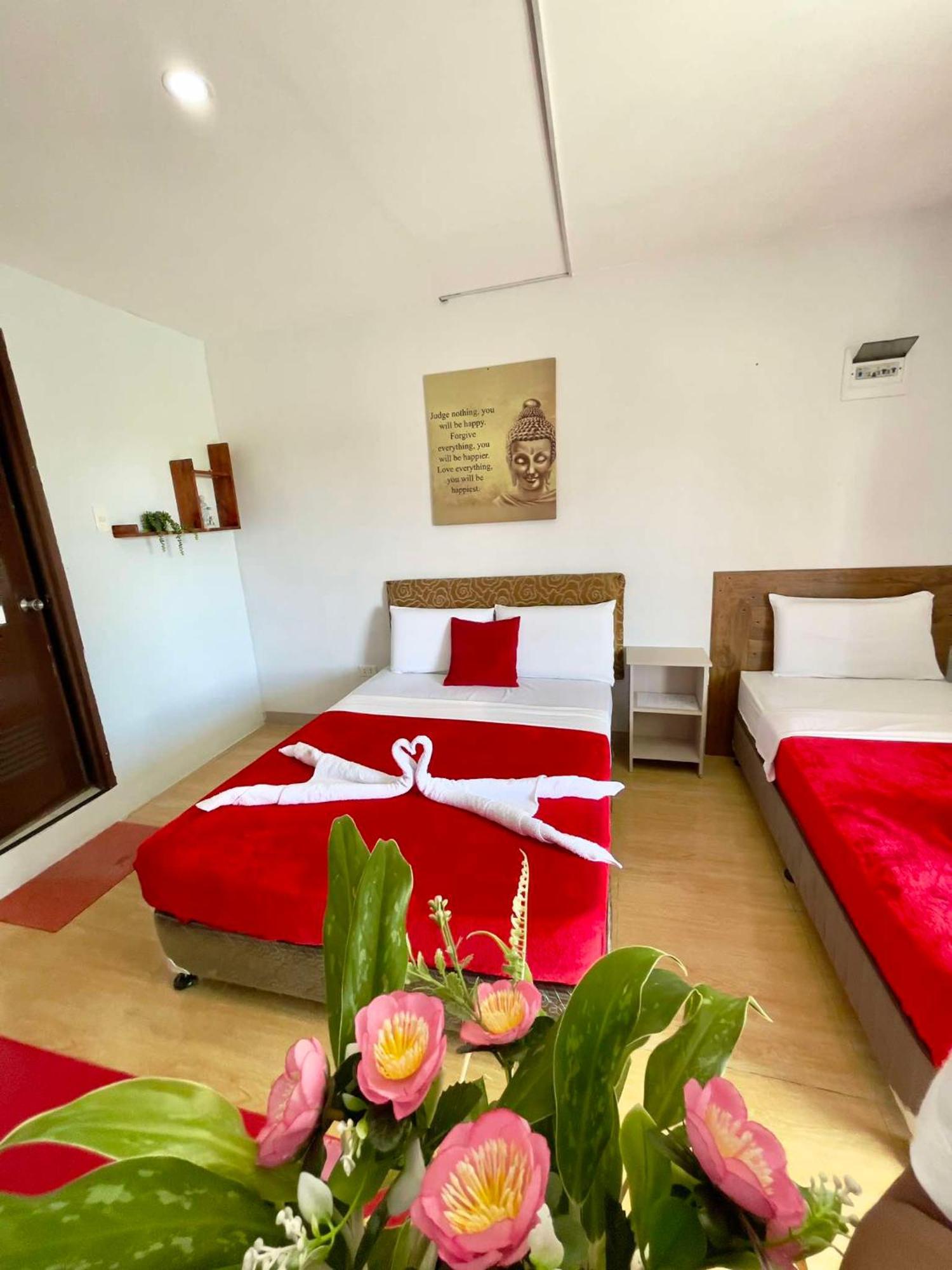 Hotel Little Rock Cebu Lapu-Lapu City Esterno foto